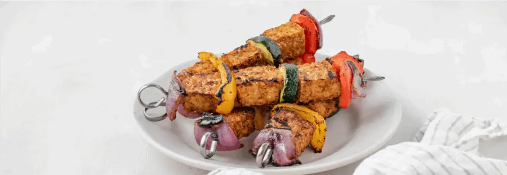 grilled tempeh and veggie skewers